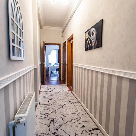 Lejlighed Taksim Square Modern Flat *